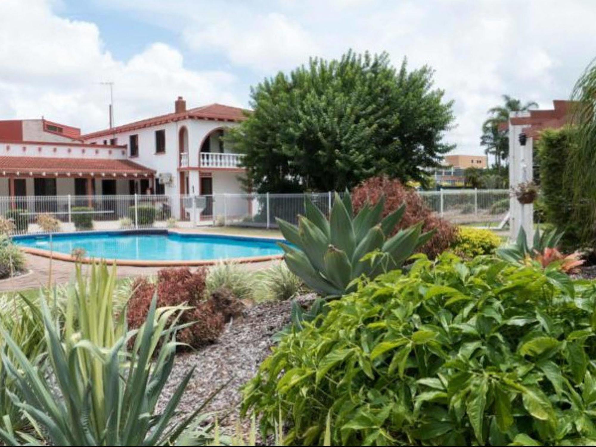 Bundaberg Spanish Motor Inn Εξωτερικό φωτογραφία