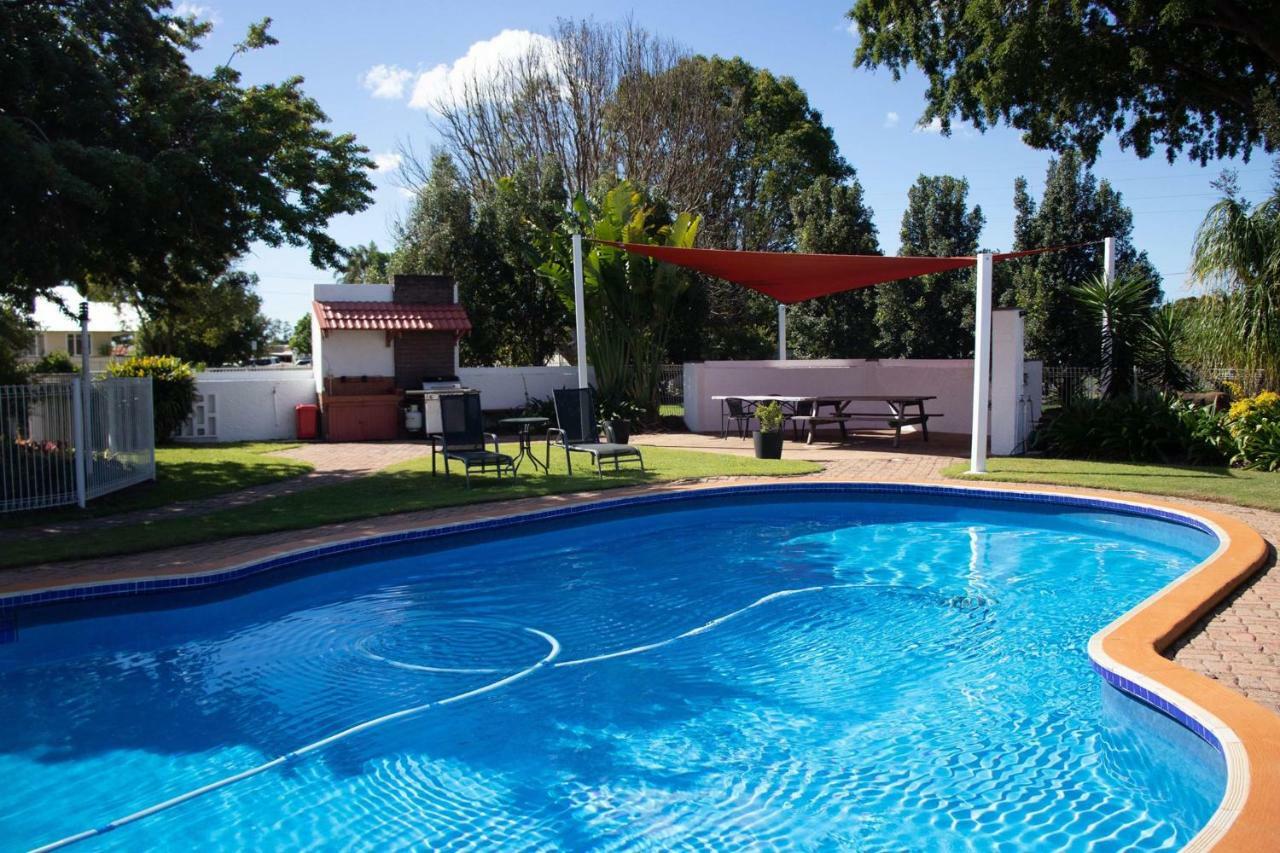 Bundaberg Spanish Motor Inn Εξωτερικό φωτογραφία